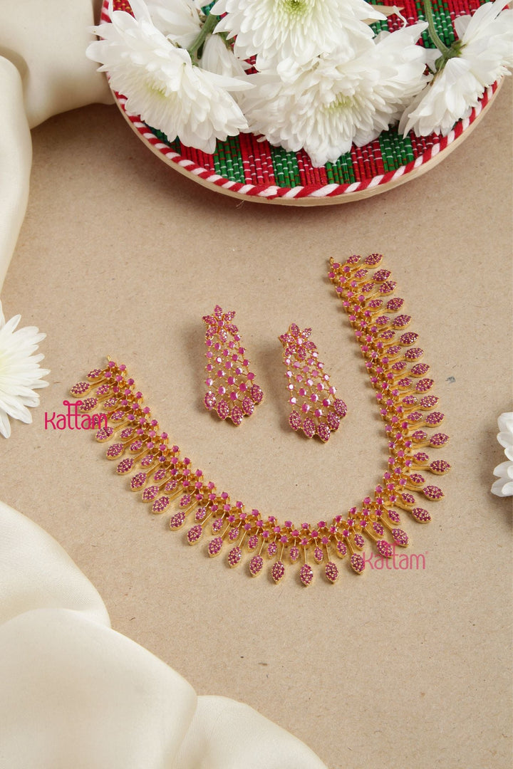 AD Spike Leaf Ruby Choker - N5062