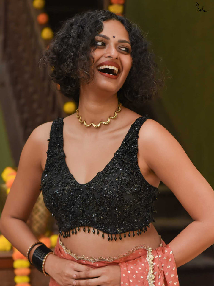 AD Wavy White Stone Choker - N5273