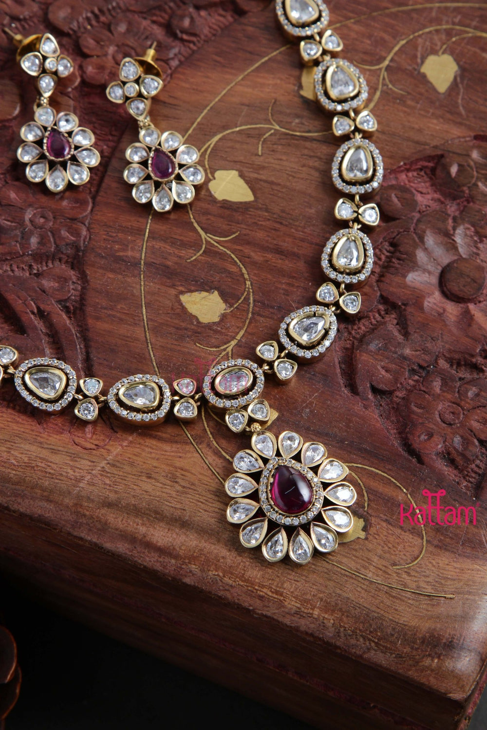 Agnes Victorian Ruby Short Necklace - n6052