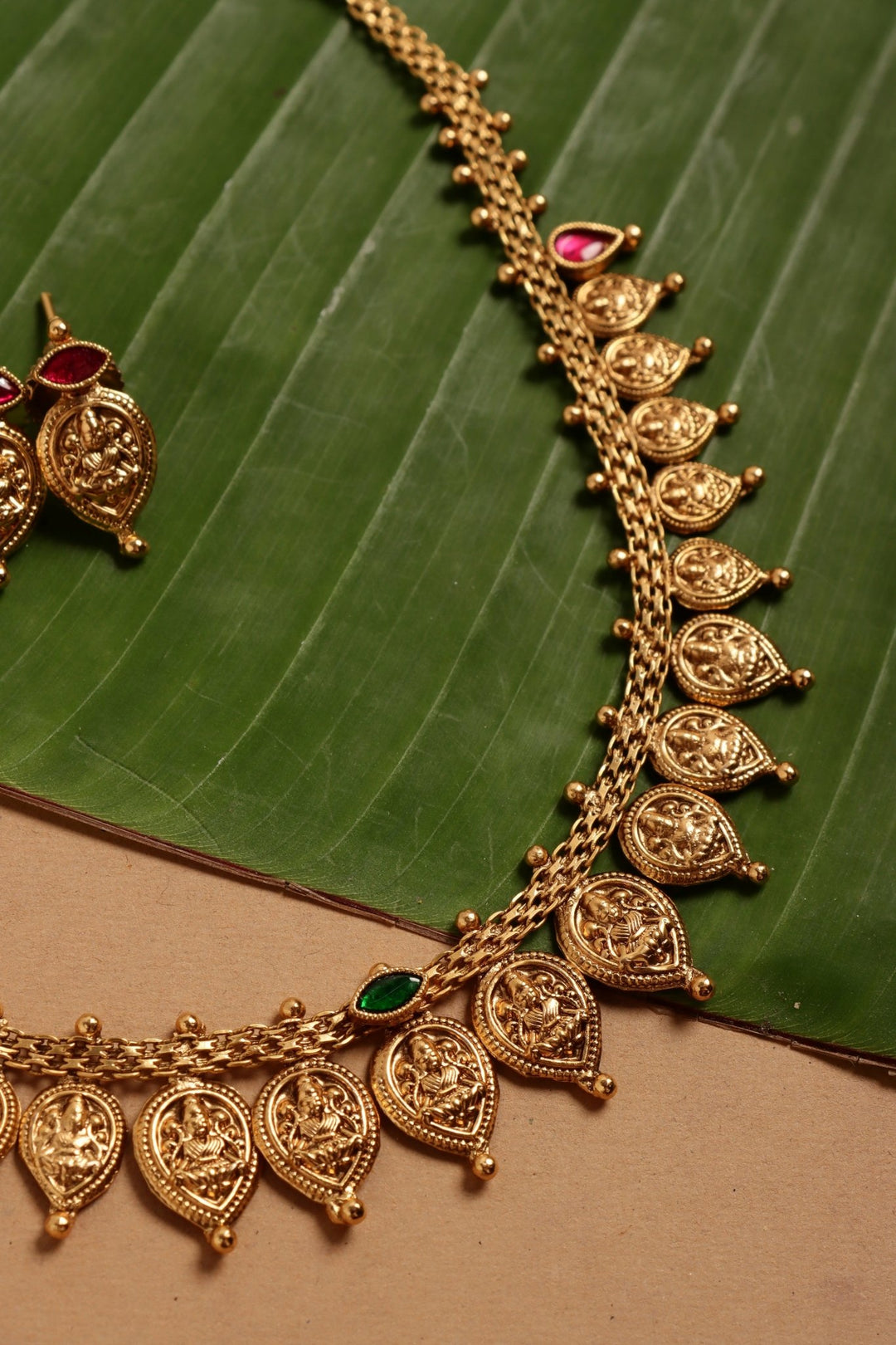 Anbini - Goddess Choker - N4066