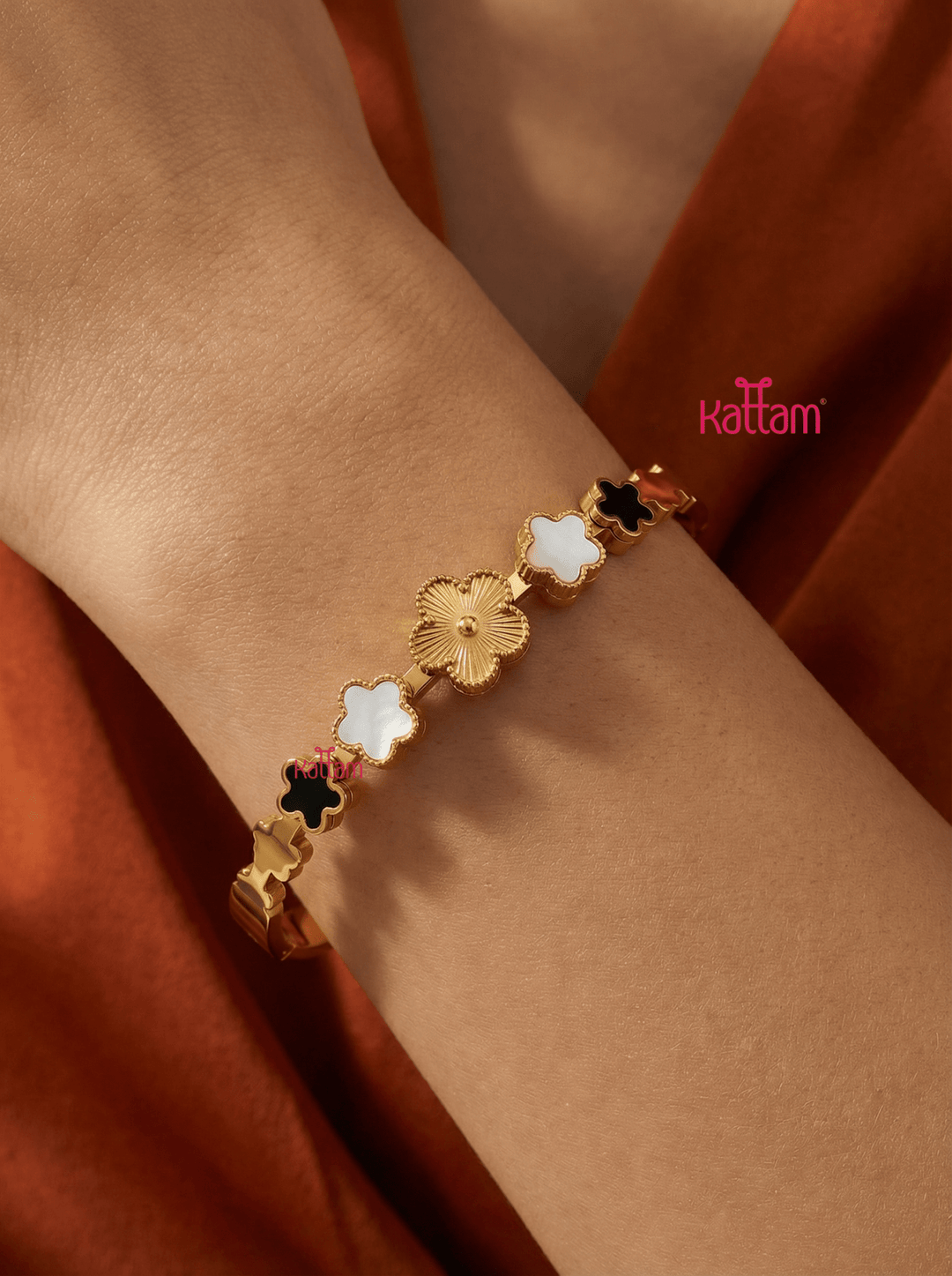 Anti Tarnished Flower Meadow Bracelet - AB10