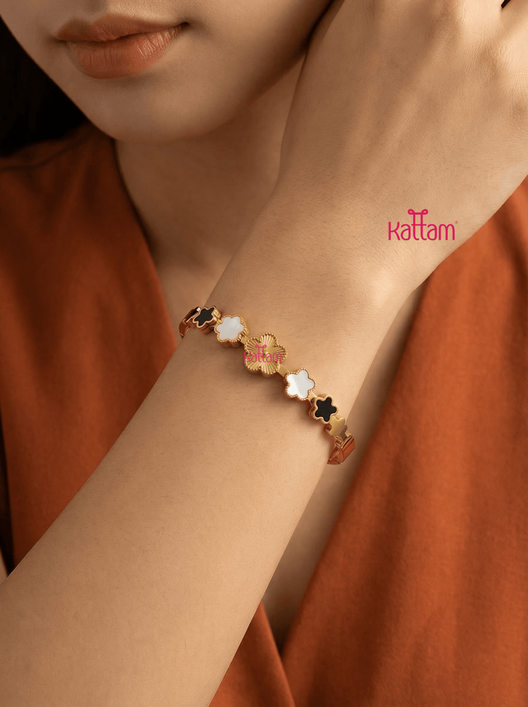 Anti Tarnished Flower Meadow Bracelet - AB10
