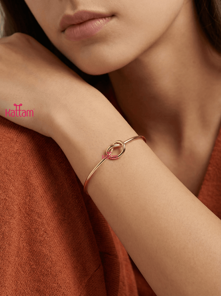 Anti Tarnished Love Knot Bracelet - ATB9