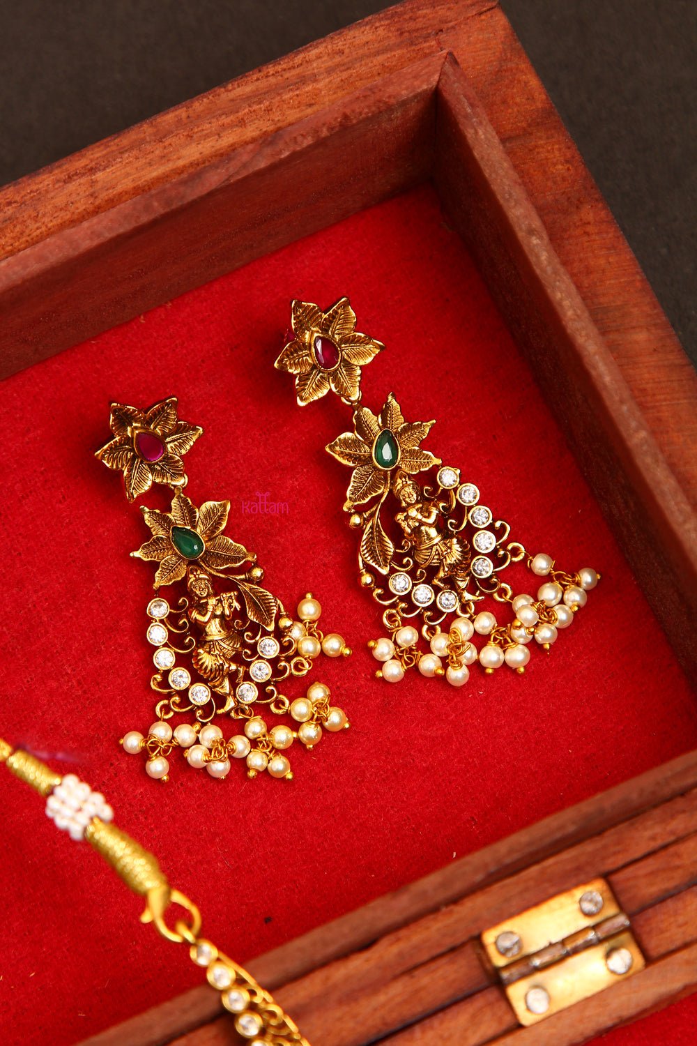 Antique Finish Krishna Pendant Short Necklace Set - N755