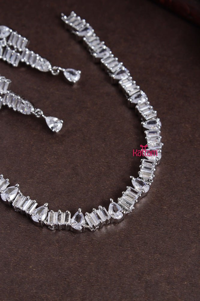 Ayra - White Drop Stone Choker - N2208