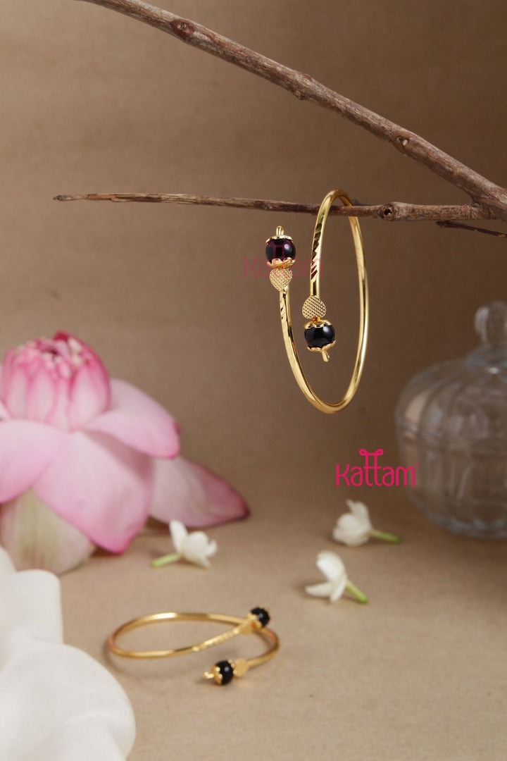 Black Ball Kada Bangle - B540