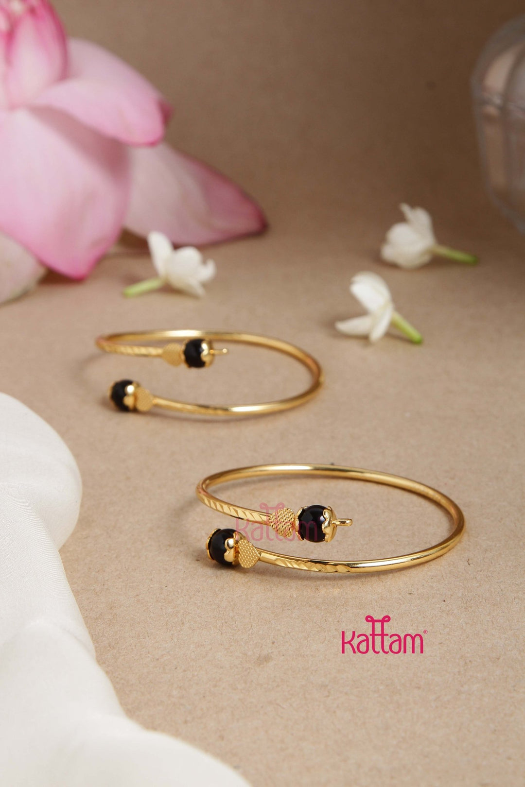 Black Ball Kada Bangle - B540