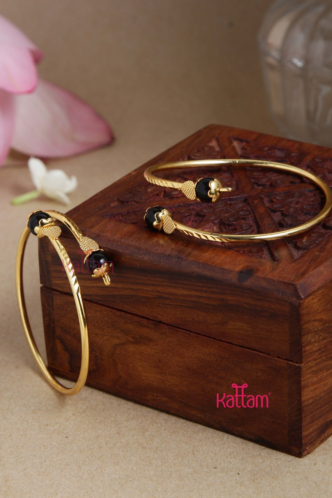 Black Ball Kada Bangle - B540