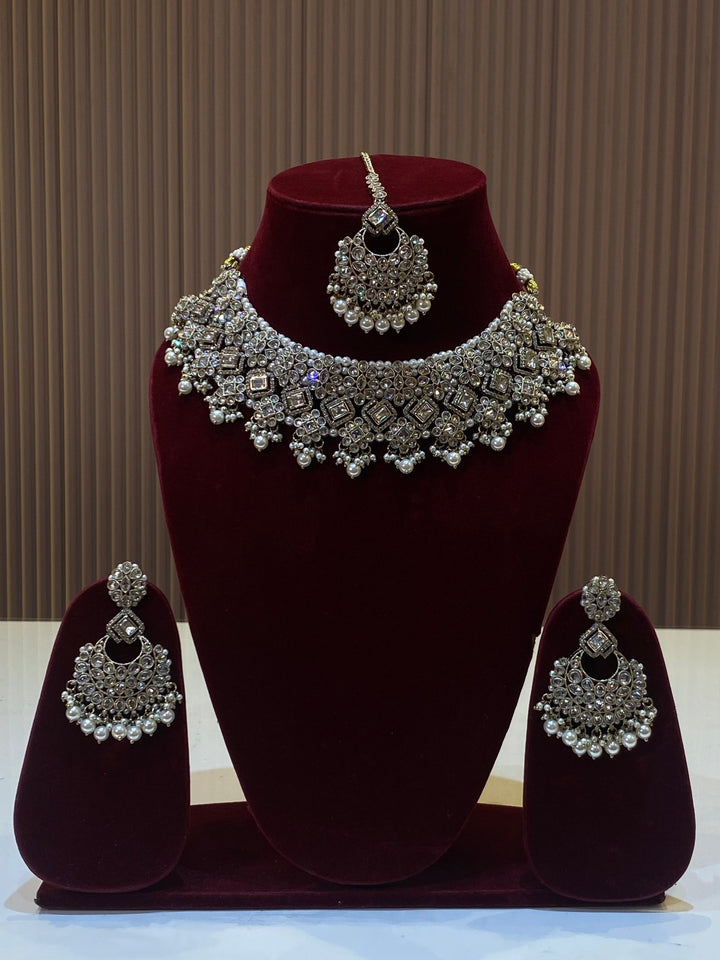 Bollywood Polki Stone Choker with Tikka - SPN17