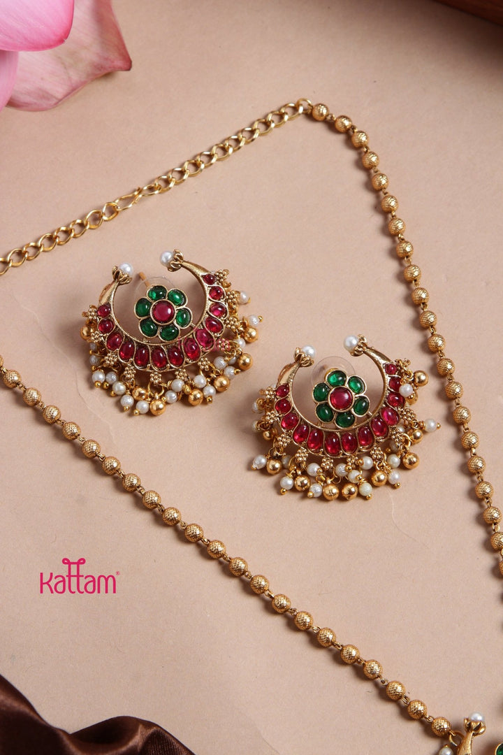 Budgetted Half Moon Layered Ruby Green Choker - N3164