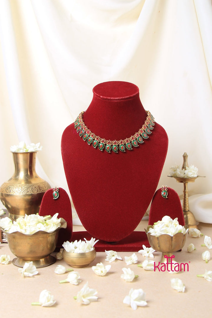 Budgetted Kemp Manga Choker - N3055