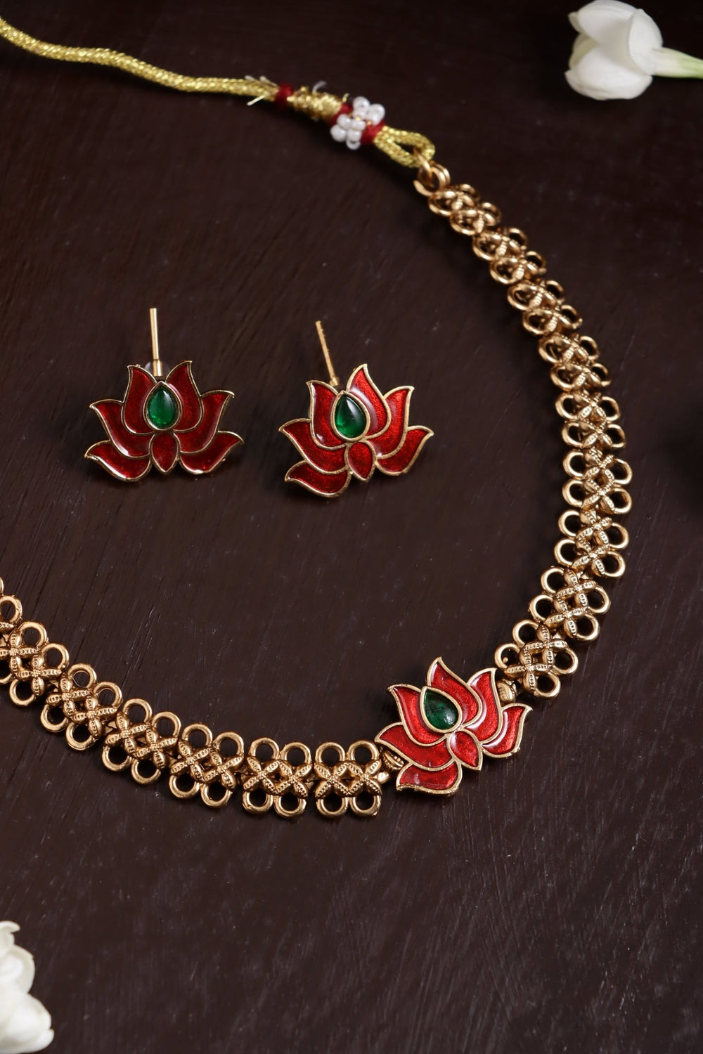 Budgetted Lotus Choker - Rubygreen - N3817