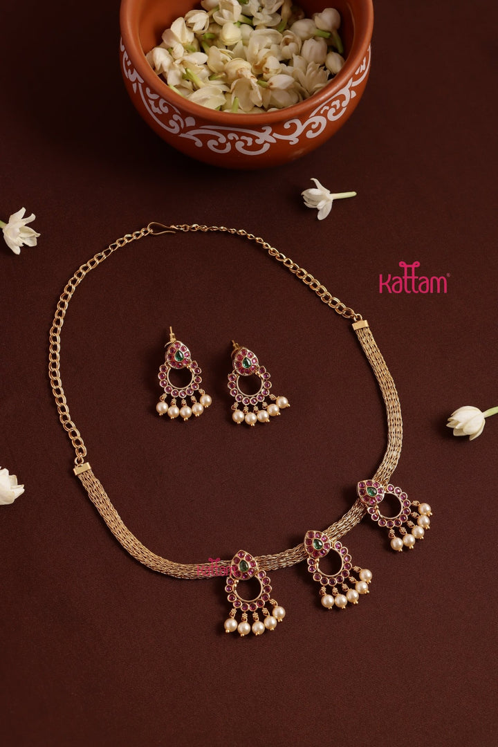Chandbali Pearl Attigai Choker - N3790