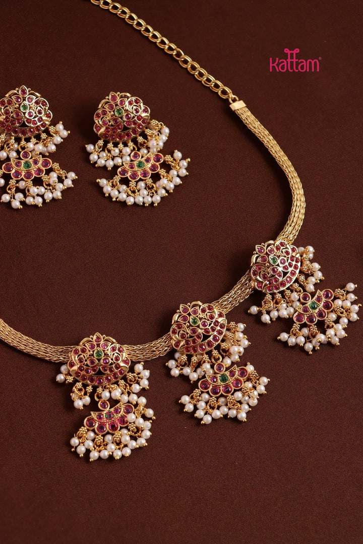 Chandbali Pearl Drop Attigai Choker - N3784