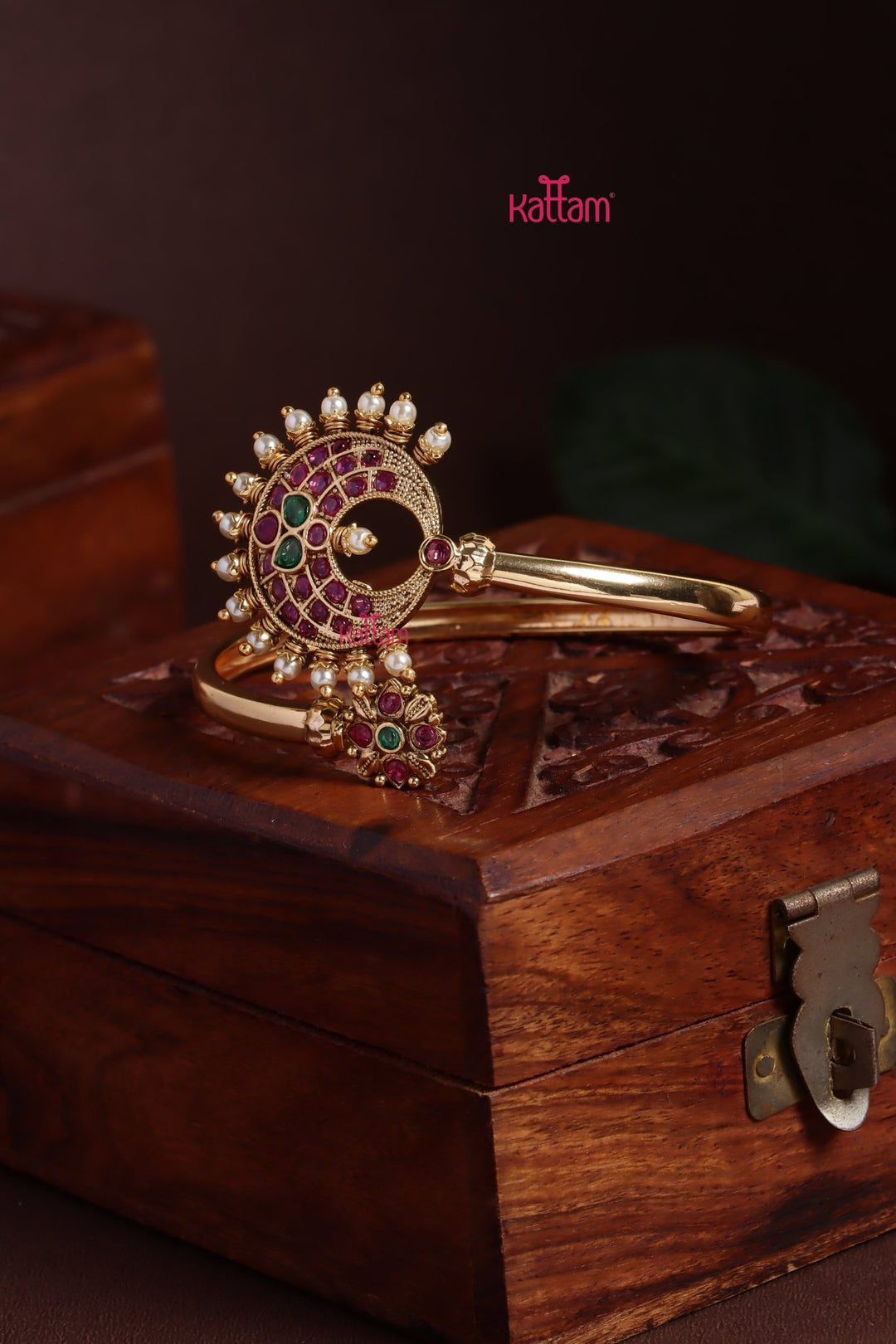 Chandbali Pearl Kada - B612