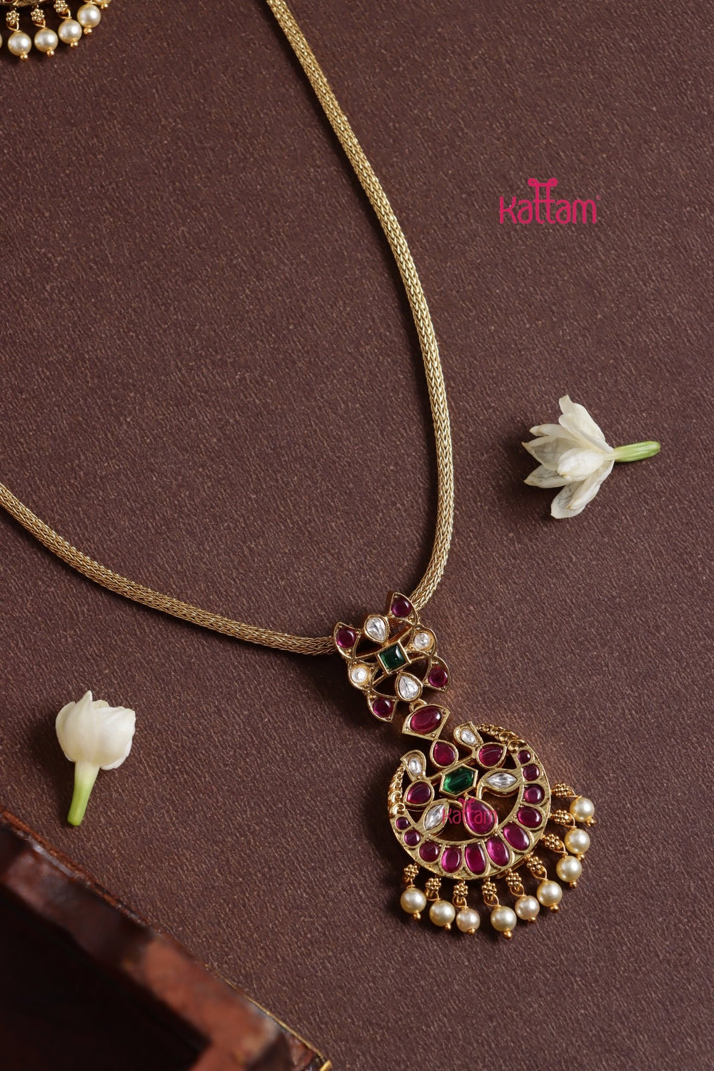 Chandbali Pendnat Dollar Chain - N3793
