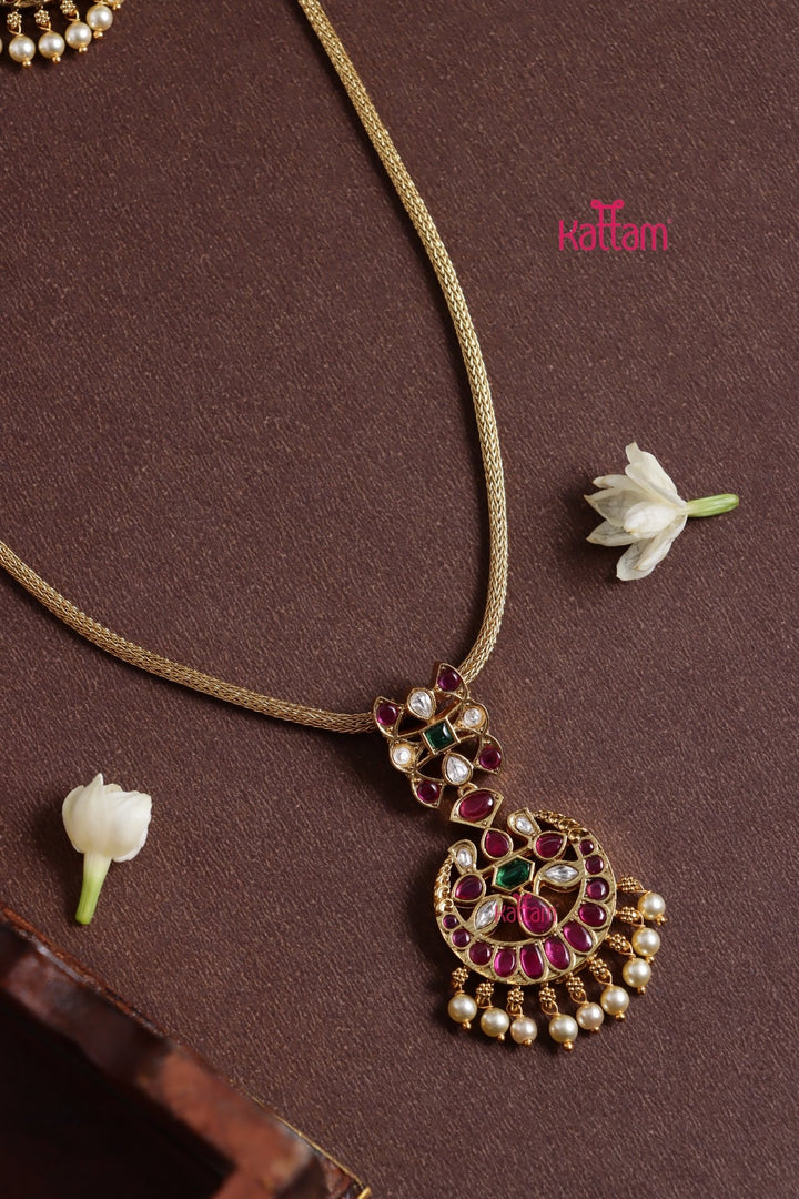 Chandbali Pendnat Dollar Chain - N3793
