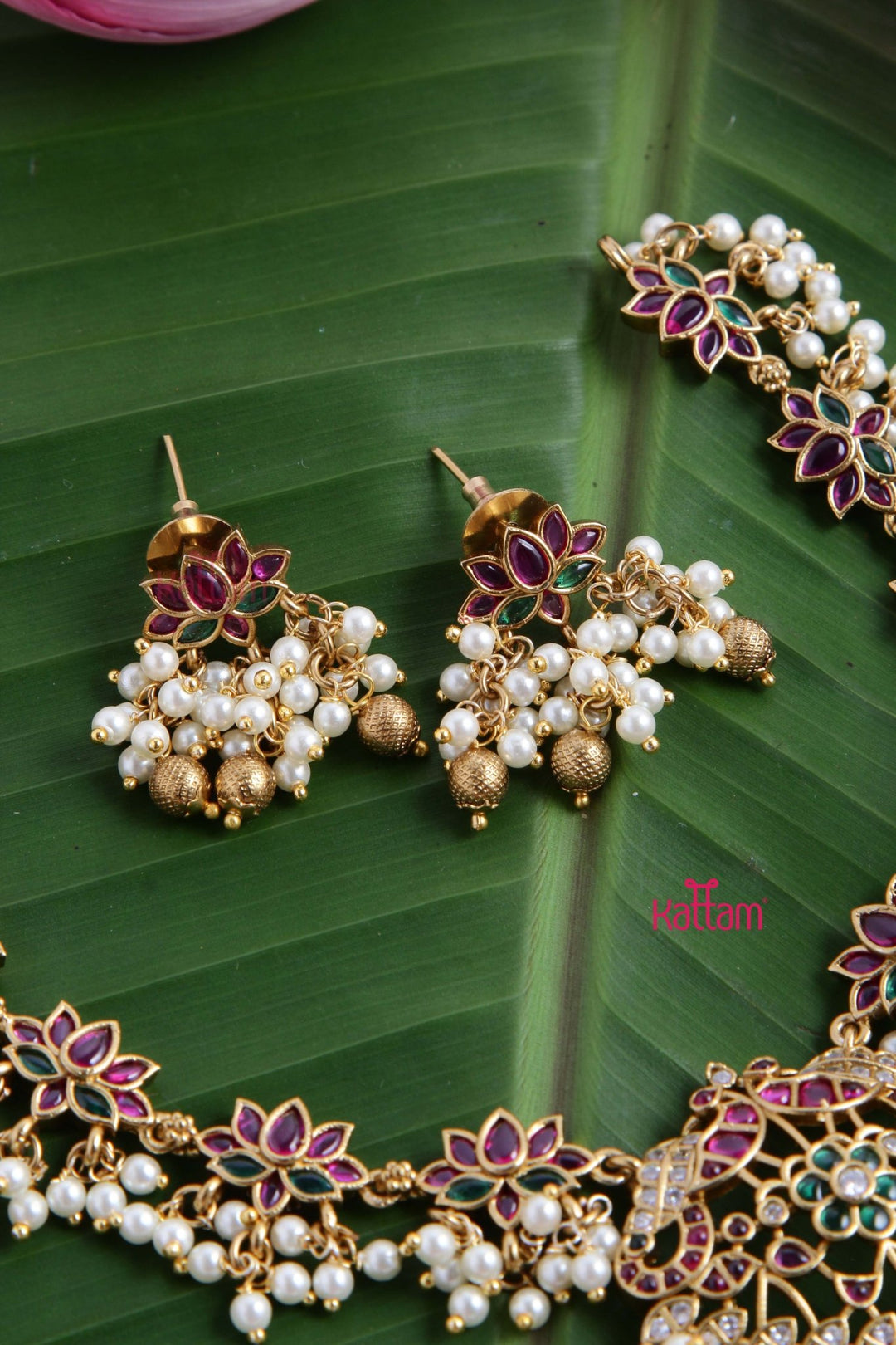 Clustered Lotus Pearl Necklace - N2732