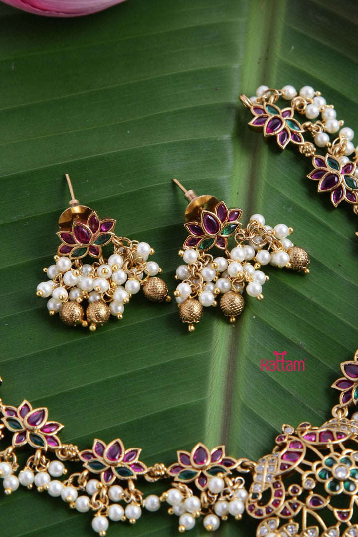 Clustered Lotus Pearl Necklace - N2732