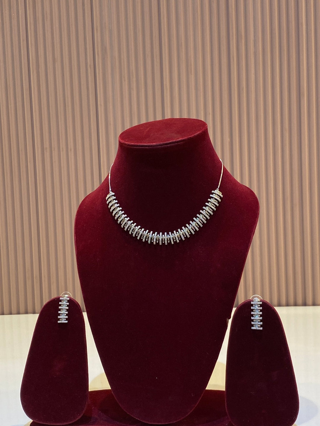 Cubic Zicronia Stripe Silvertone Choker - SPN33