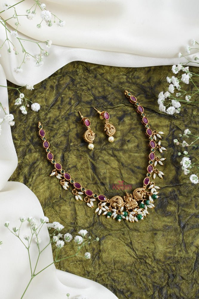 Dainty Ruby Green Goddess Rice Pearl Choker - N2478