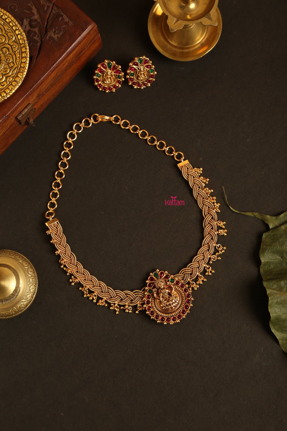 Deggya- Twisted Handcrafted Chain with Goddess Dollar - N862