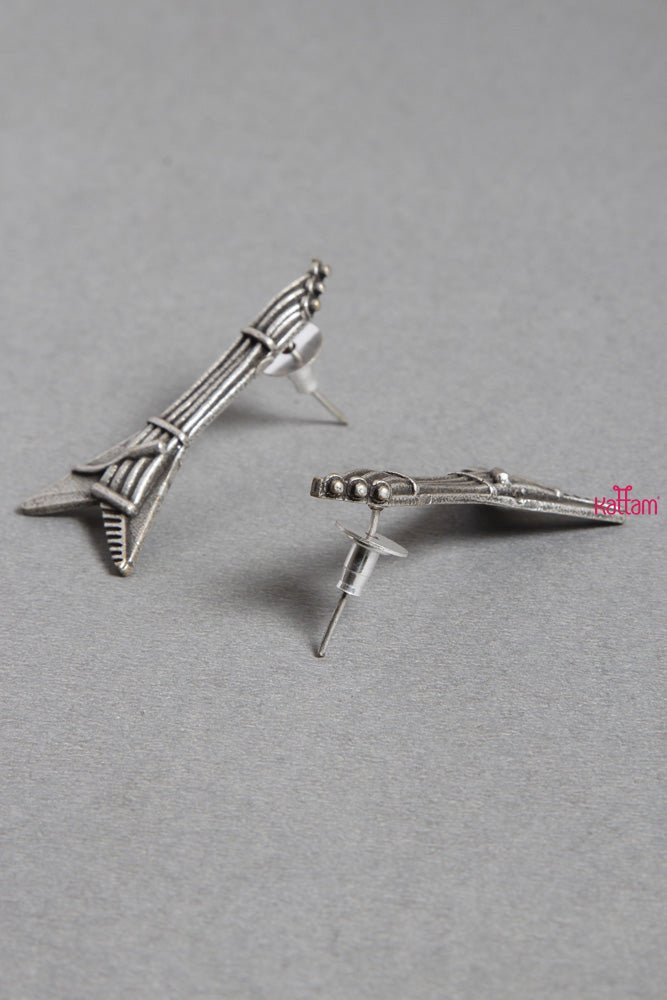 Eiffel Earrings - E328