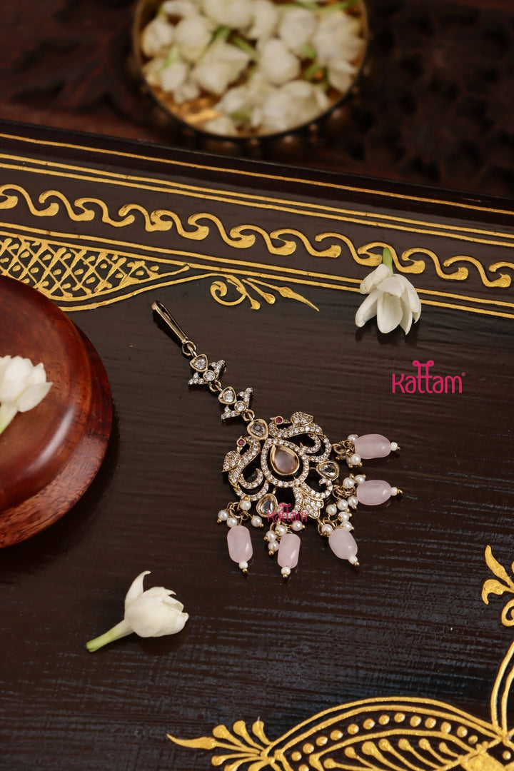 Ekta - Victorian Peacock Pastelpink Maangtikka - MT165