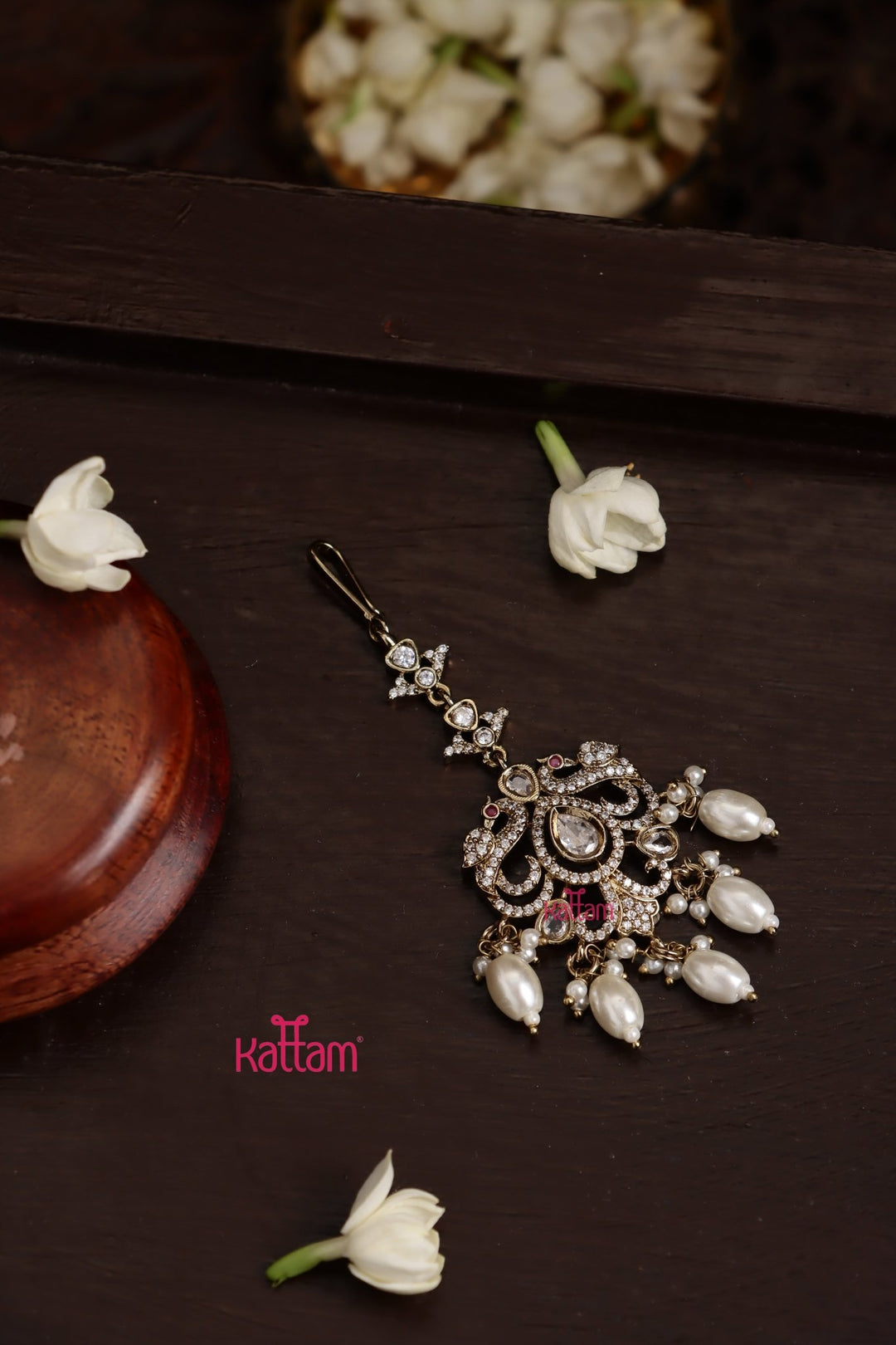 Ekta - Victorian Peacock White Maangtikka - MT163