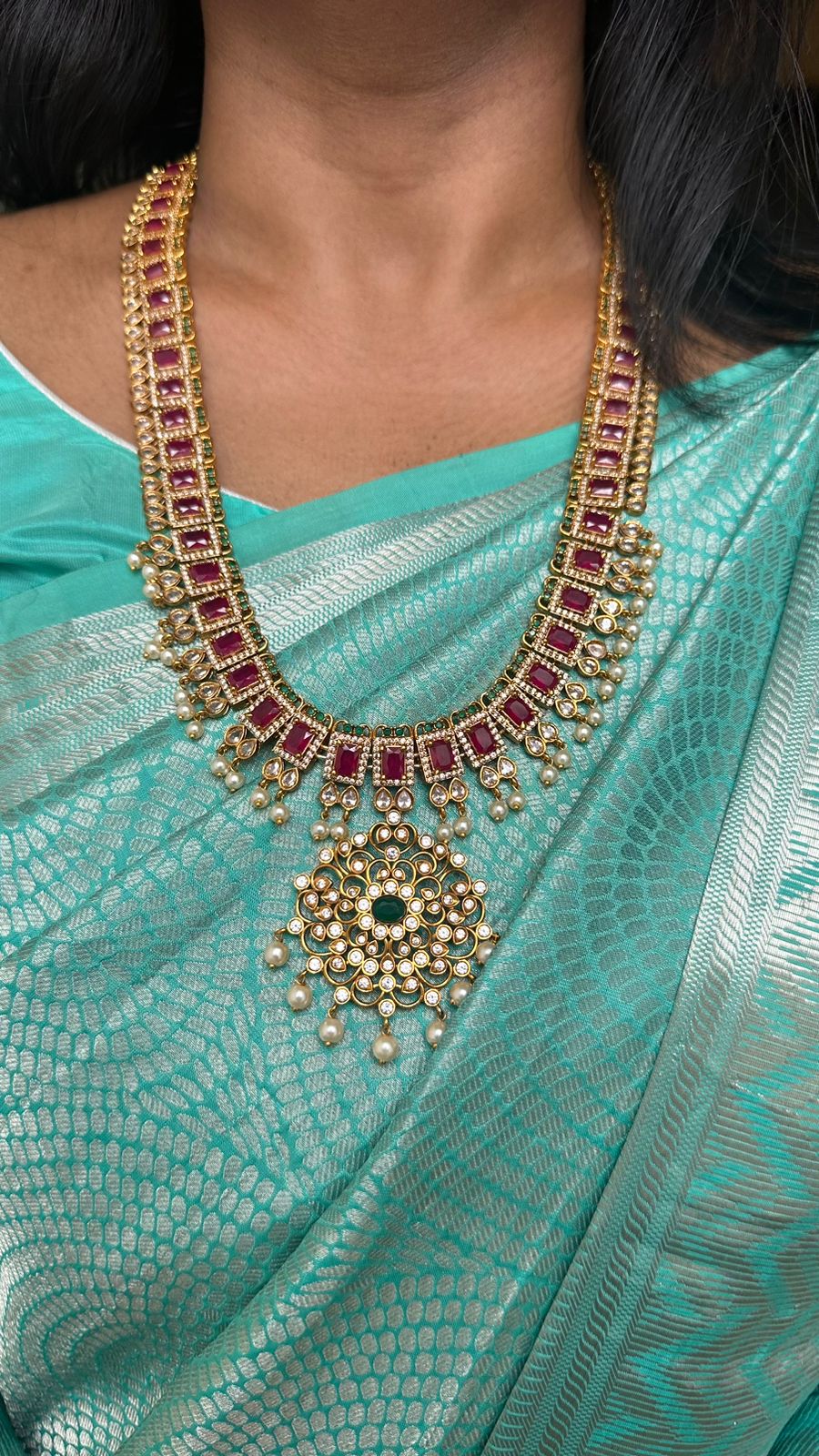 Elegant Red Green White Stone Haram - N1254