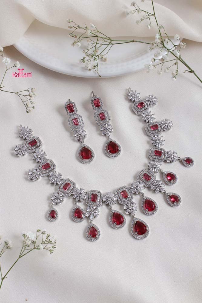 Eloise - AD Red Stone Choker - N2353