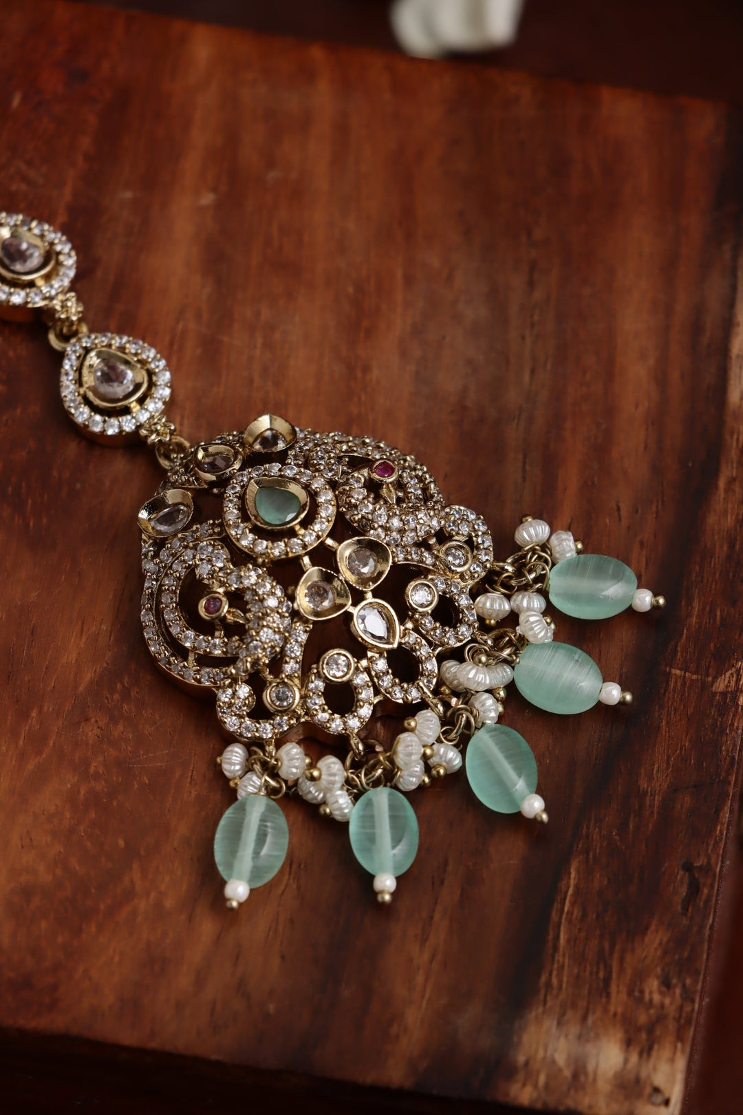 Elsa - Victorian Pastelgreen Maangtikka - MT176