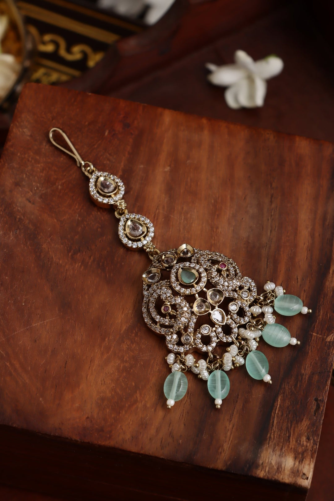 Elsa - Victorian Pastelgreen Maangtikka - MT176