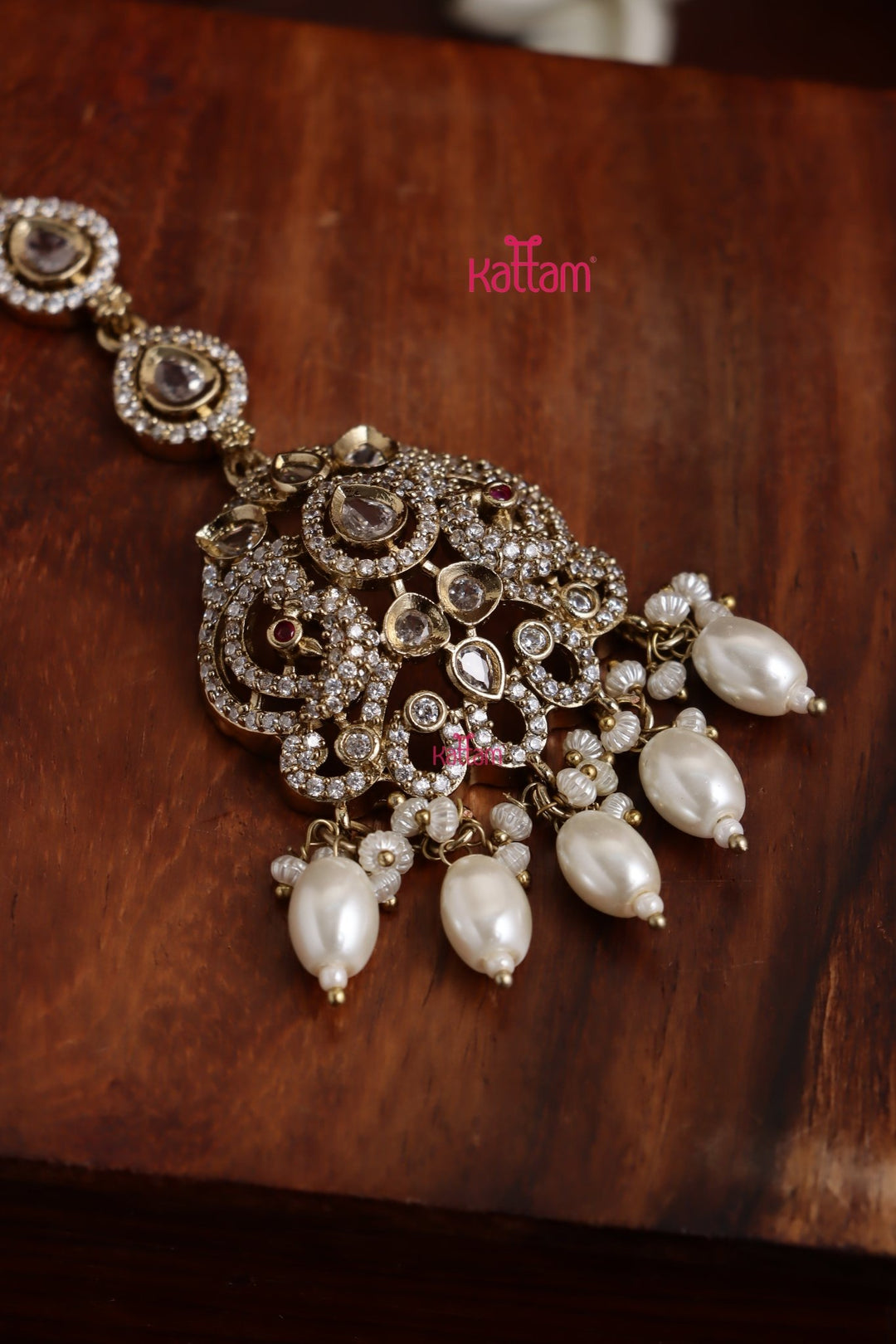 Elsa - Victorian White Maangtikka - MT175