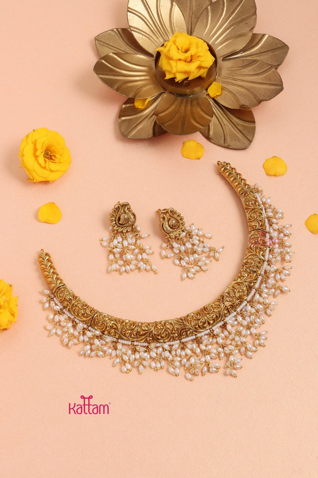 Engraved Hasli Pearl Peacock Choker - N3320
