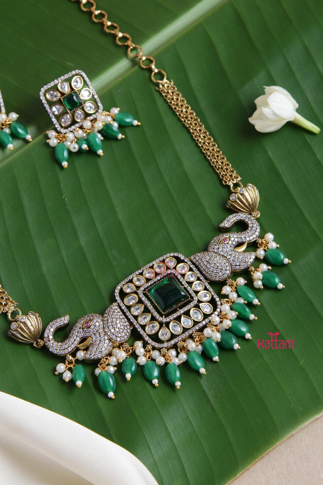 Ezhil Victorian Diamond Elephant Green Choker - N6022