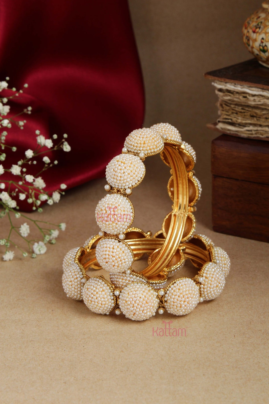 Fancy Pearl Bangle - B493 - V4