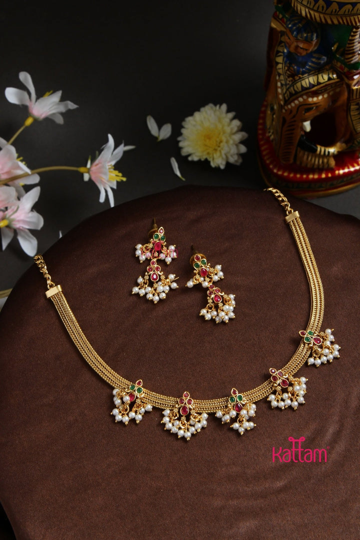 Five Peacock Attigai Choker - N3162