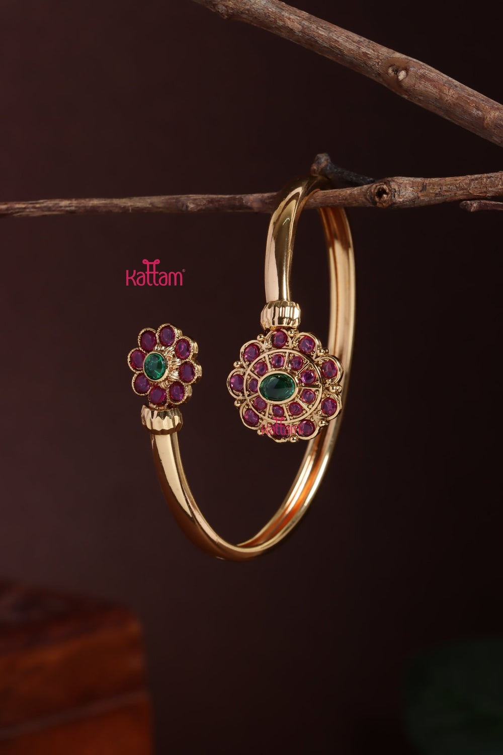 Flower Motif Kada - B610