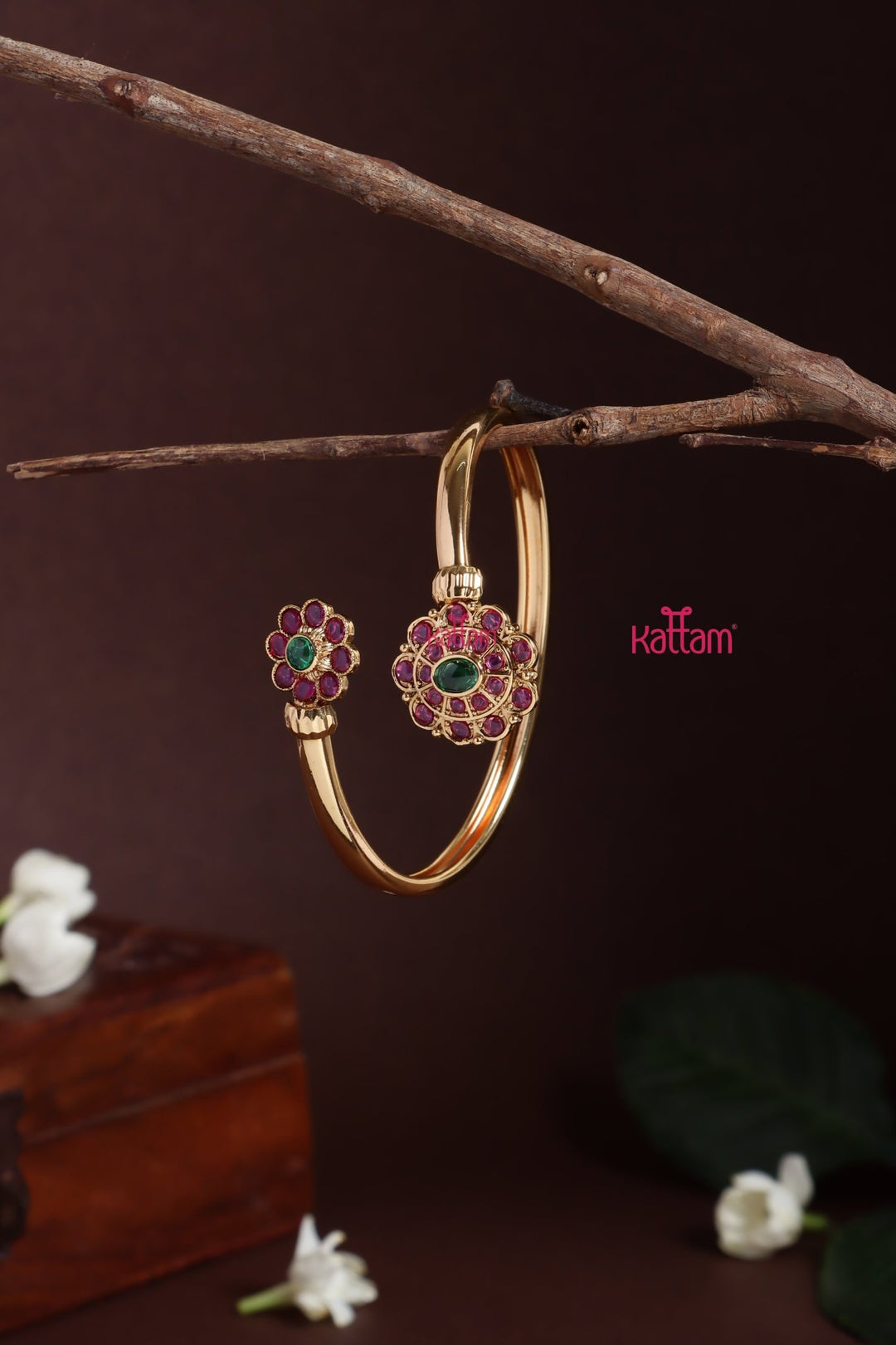 Flower Motif Kada - B610