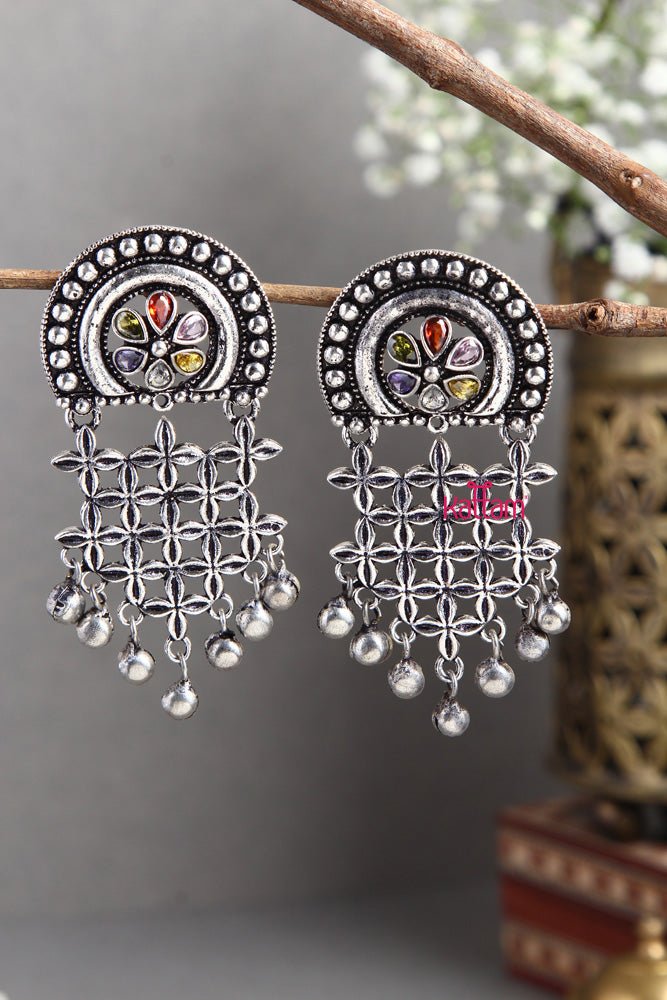 Flower Patterned Statement Earring - E418