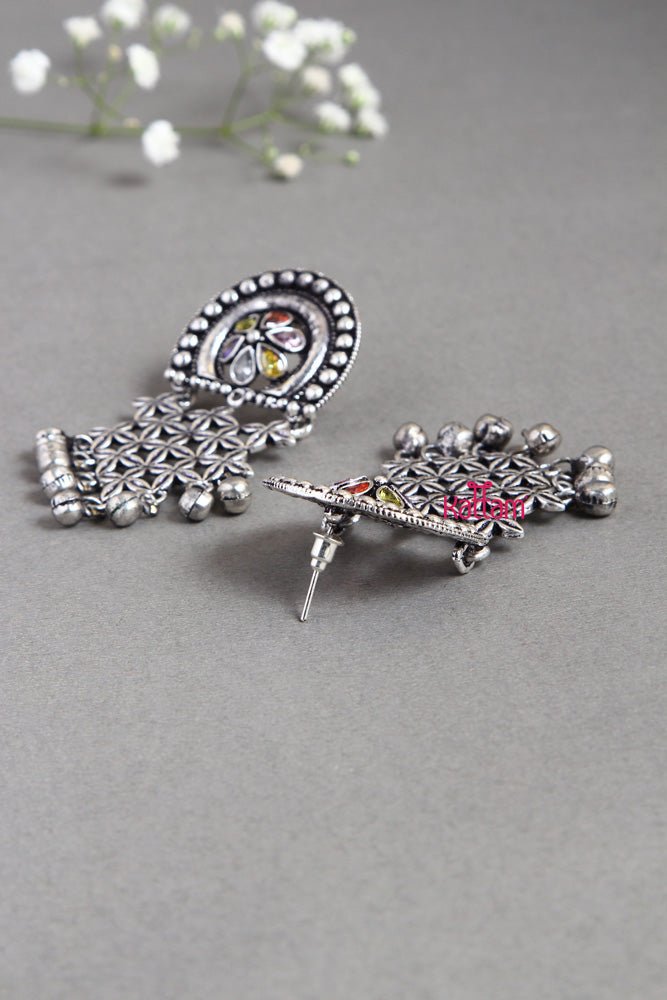 Flower Patterned Statement Earring - E418
