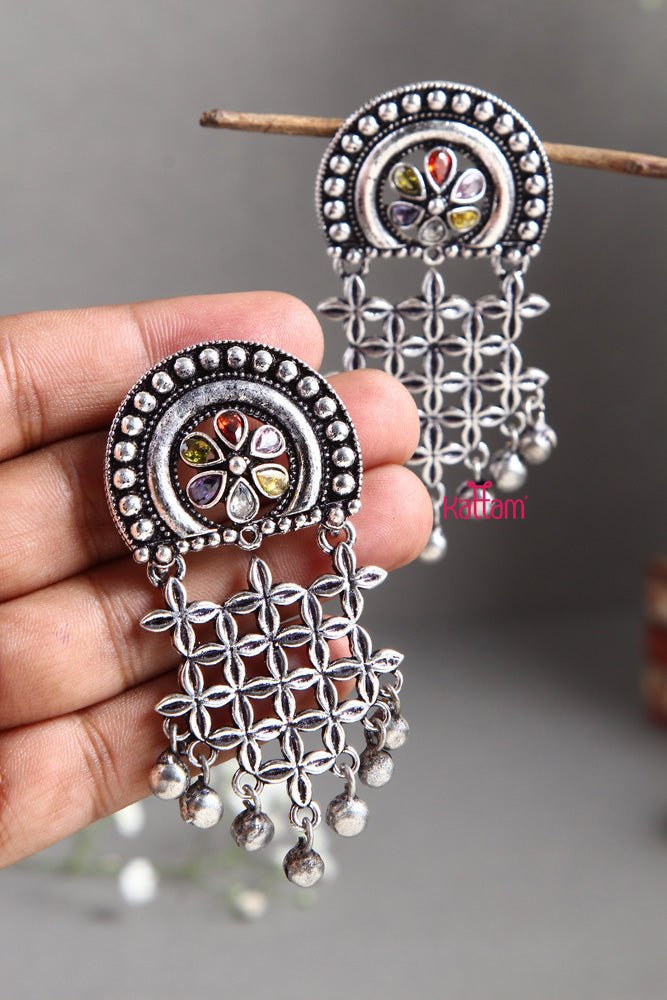 Flower Patterned Statement Earring - E418