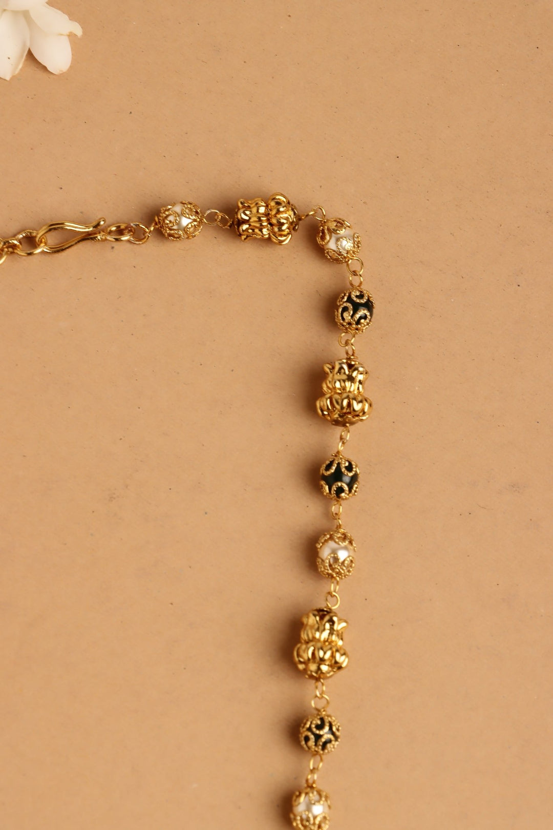 Flute Krishna Pendant Pearl Mala - Design 1 - N4102