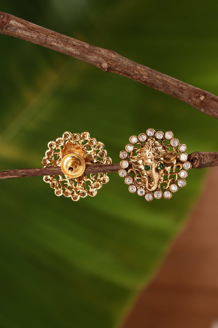 Ganesha Flourish Stud - E1433