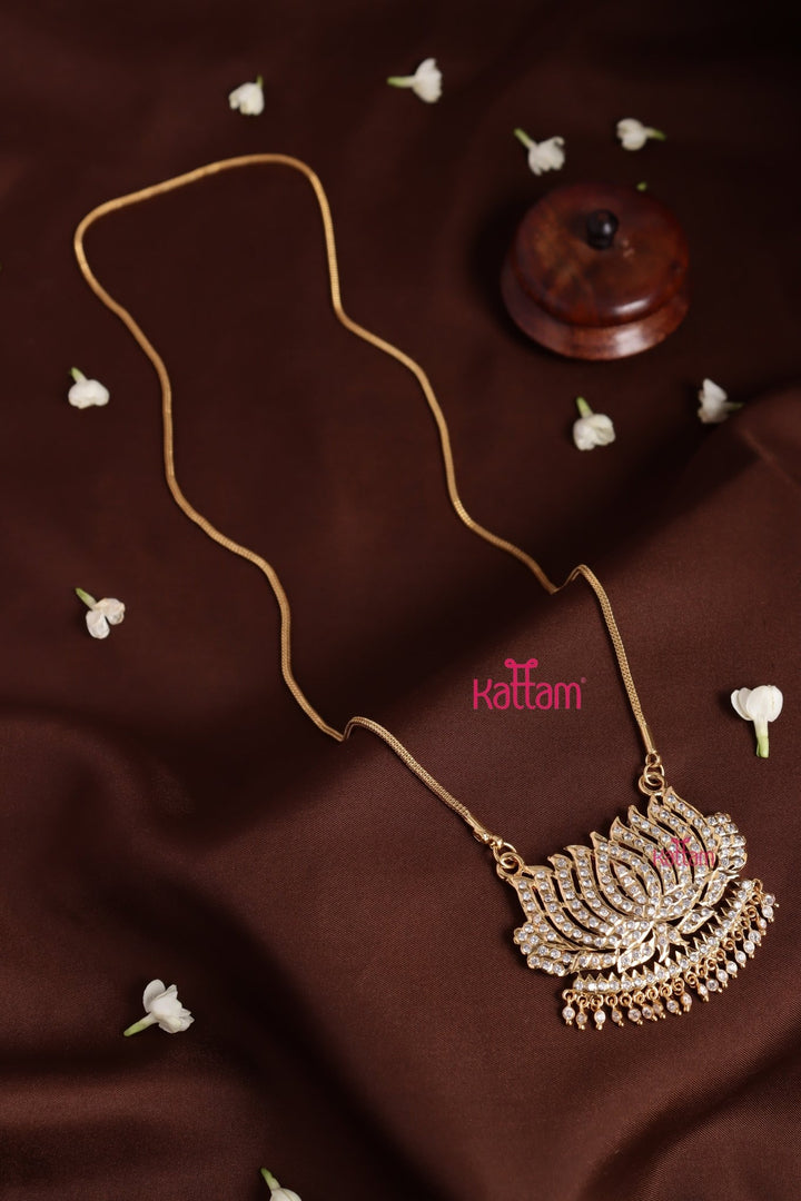 Gati Lotus Dollar Goldtone Chain - White (No Earrings) - N3928