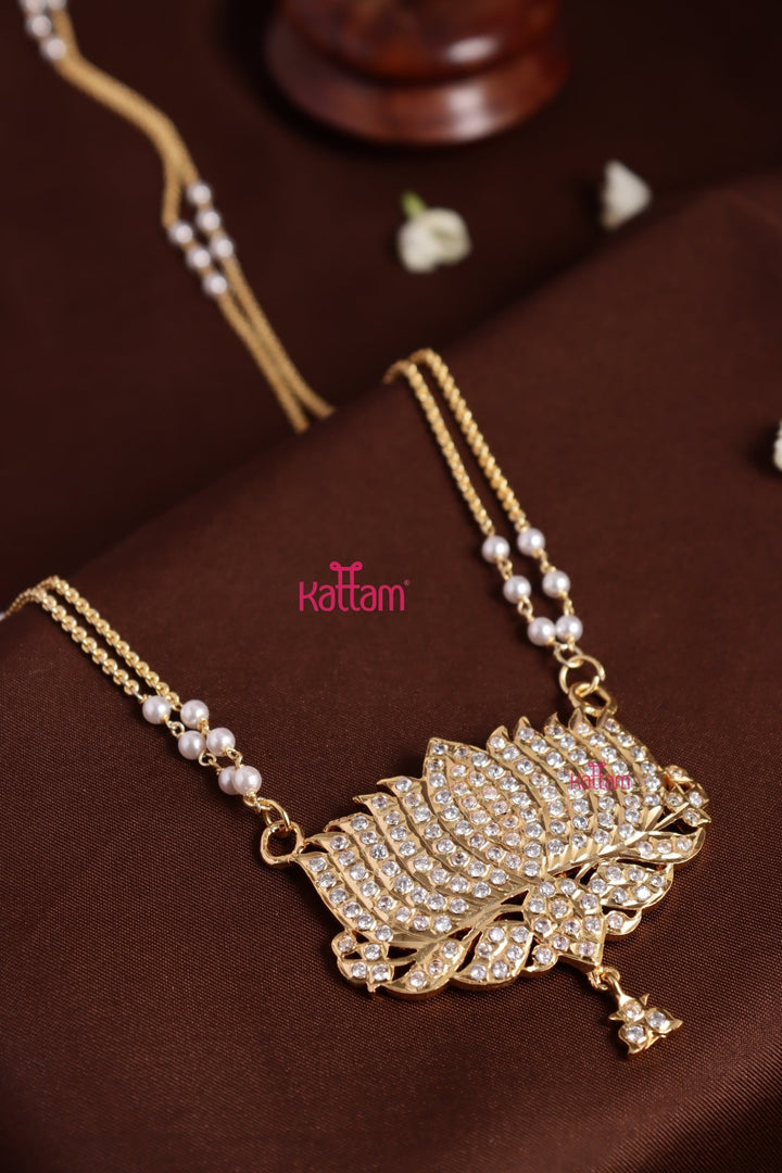 Gati Lotus Dollar Pearl Chain - White (No Earrings) - N3923