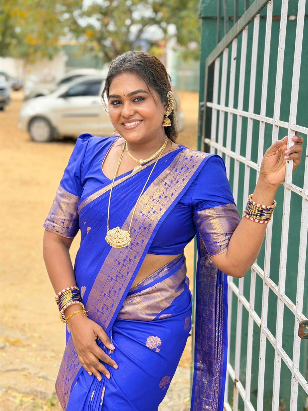 Gati Swan Dollar Goldtone Chain - White (No Earrings) - N3934