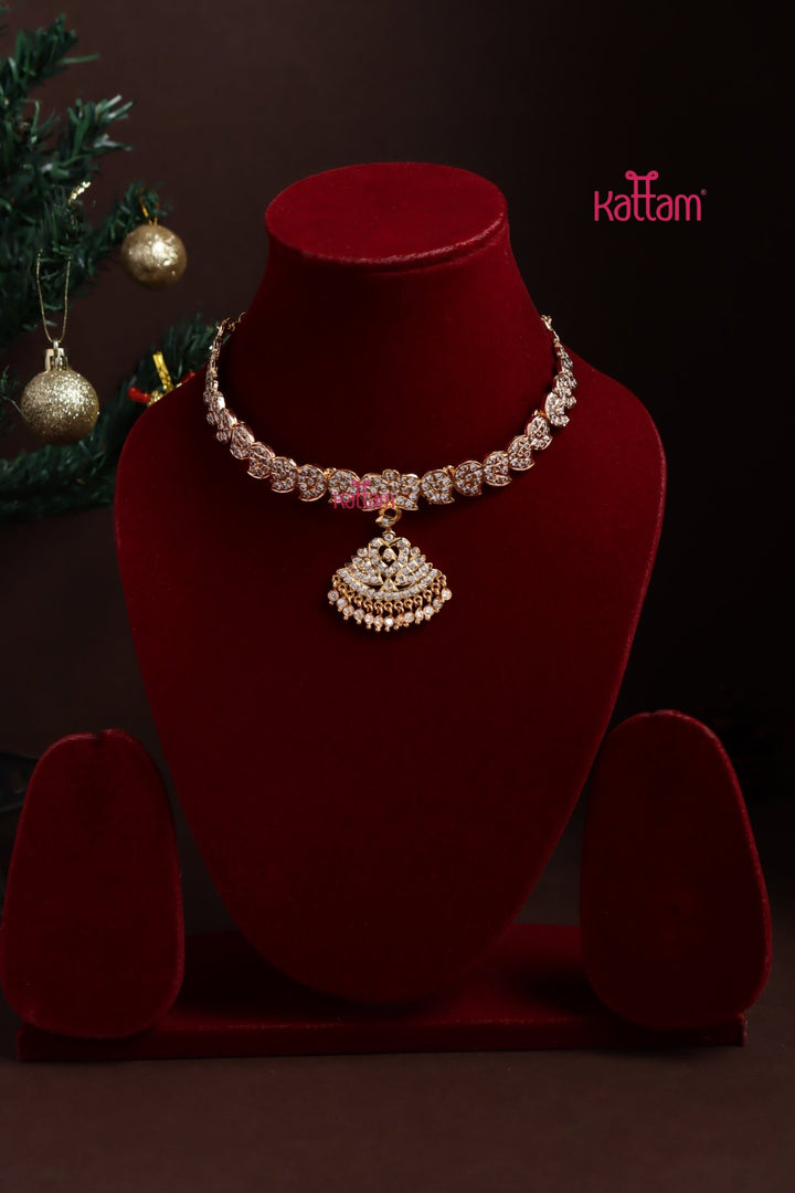 Gati White Manga Choker - Design 10 - N3883