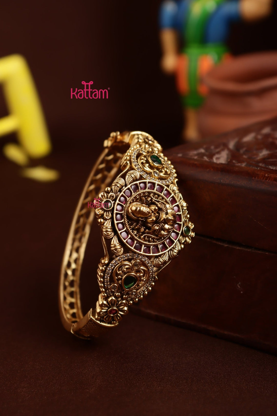 Goddess Chakra Kada - B633